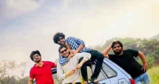 Jigris (2025) English Subtitle and Review: Krishna Burugula's Telugu buddy comedy about four friends on a chaotic Goa trip with no money and no phones. Streaming on Sun NXT. 🎬🚗